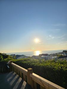 Campings Mobil-home Vue mer Piscine - Camping La Falaise Equihen-Plage - La Coquille d-Opale : photos des chambres