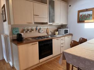 046 Luminosa Mansarda, Giustino