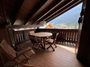 046 Luminosa Mansarda, Giustino