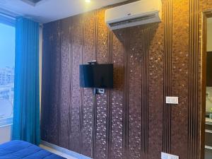 Downtown Stay - Tricity Cozy Flat