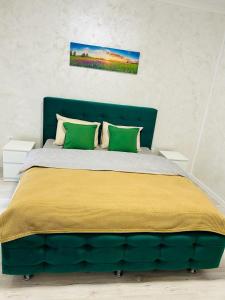 Modern & Cozy Studio with Balcony