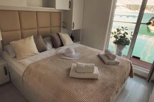 Floating Sea House - 5Stars