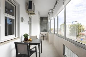 Salty - Near the city by HD