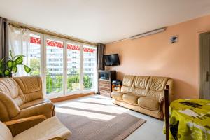 Double bedroom with shared kitchen & bathroom, Paris