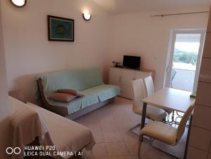 Green Sea View Apartment