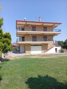 Το πέτρινο σπίτι