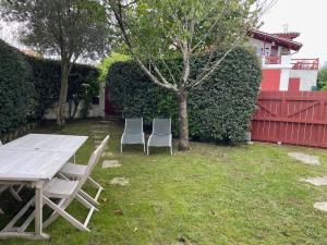 Appartements Studio Duplex Parlementia, Jardin, plage et village a pied : photos des chambres