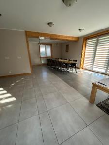 Dom wypoczynkowy z widokiem na LUBAŃ