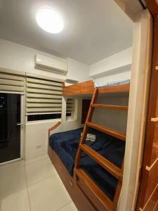 MJ&J Breeze Staycation