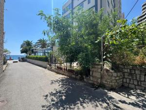 Beachfront Holiday Home Rafailovici