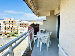 Ubicación ideal en Roses, frente al puerto - ES-258-56