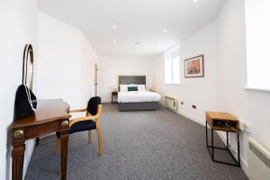 Stanway Apartments- Free Parking