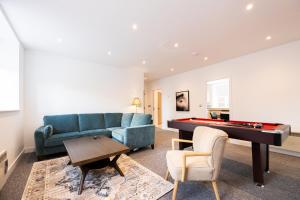 Stanway Apartments- Free Parking & Close To Tram Stop