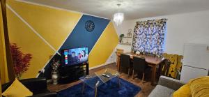 OG Stays III- 6bedroom house- sleeps 9persons, Near Nissan & Stadium of Light, free parking