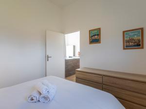 Ty Ker by Madame Est Servie