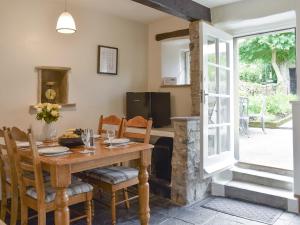 Rose Cottage - Uk34067