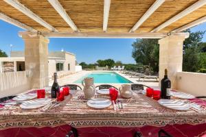 Trullo Parthenope by Perle di Puglia