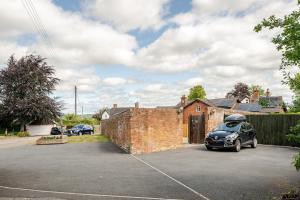 The Hurst Coach House