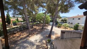 Appartement spacieux, haut de villa, 3 chambres, 100 m2, 6 personnes, au calme