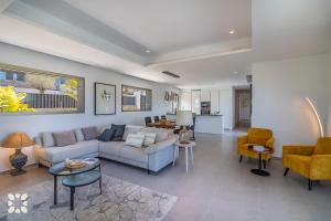 Villa Philia by Abahana Villas