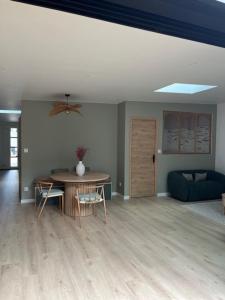 Maisons de vacances Cosy home avec Jacuzzi quartier gare lafayette : photos des chambres