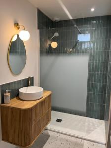 Maisons de vacances Cosy home avec Jacuzzi quartier gare lafayette : photos des chambres