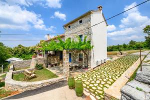 Casa Belinda in Klarići - Haus für 4 Personen