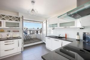 Appartements Appart de standing au centre-ville avec Vue Mer Terrasse et Garage : photos des chambres