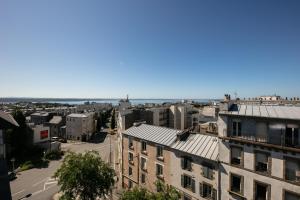 Appartements Appart de standing au centre-ville avec Vue Mer Terrasse et Garage : photos des chambres