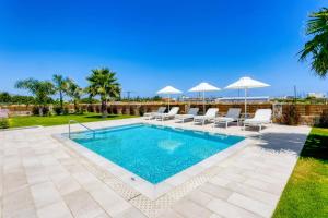 Villa Mariba White by Villa Plus