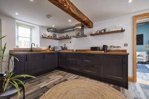 Spacious One Bedroom Coach House in Cley Norfolk