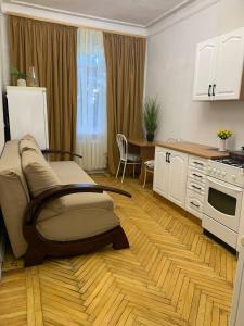 Квартира на Утесова