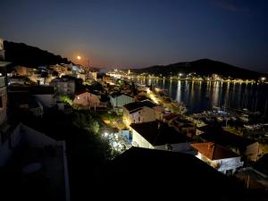 SEASPRAY APARTMENTS TISNO