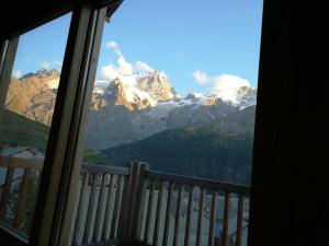 cottage with view of La Grave La Meije