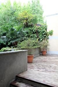 COLOR HOUSE- Leccos Lake