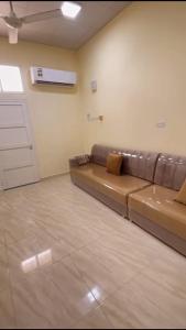 Room athom 1