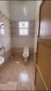 Room athom 1