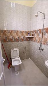 Room athom 1