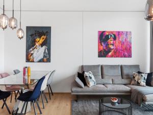 Nikos Luxury Penthouse Apartments - District 3