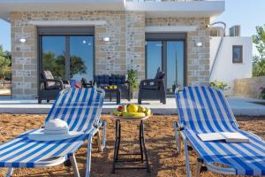 Filoxenia of the 11 Brothers