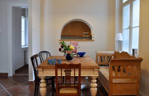 Budapest Home SHABBY CHIC