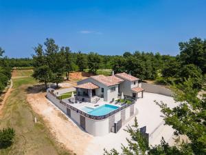 Villa Nik by Istrialux