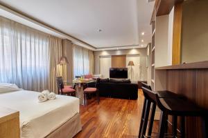 Superior Studio (3 Adults) room in Washington Parquesol Suites & Hotel