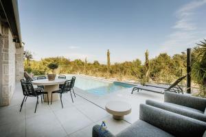 Villa Flores by AwayToCroatia