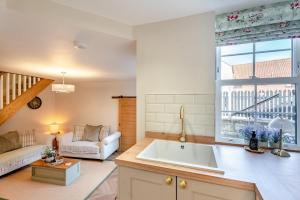 2 Bed in Whitby oc-h32509