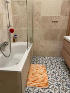 Maisons de vacances Gite de Mont-Pres-Chambord au coeur des Chateaux de la Loire avec piscine privee : photos des chambres