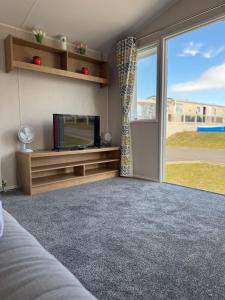 Well equipped beach caravan