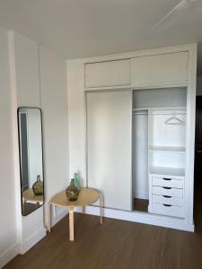 LĀ KAI - Piso Carabelas