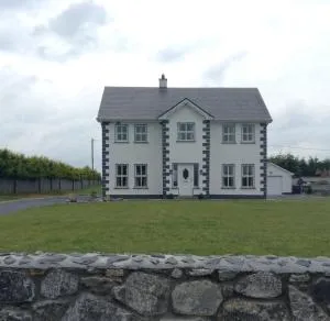 Cranagh House, Kinvara. - Loughcurra