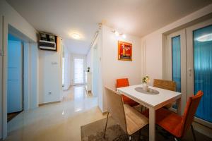 Flex SelfCheckIns 174 - Zagreb - 2 Bedrooms - Parking